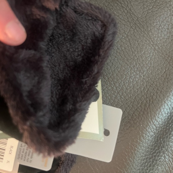 Isotoner new gloves - Picture 2 of 2